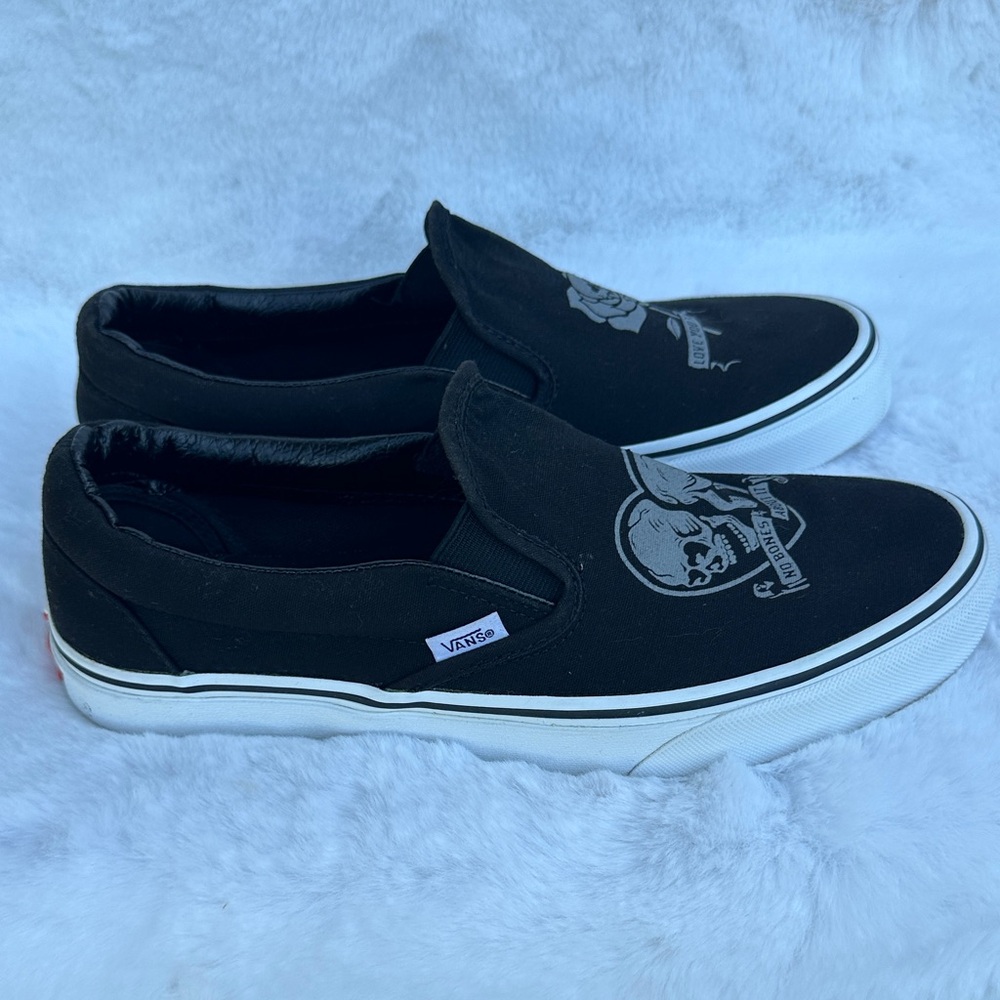 Unisex Vans Black Skull Slip-On Sneakers - Picture 5 of 12